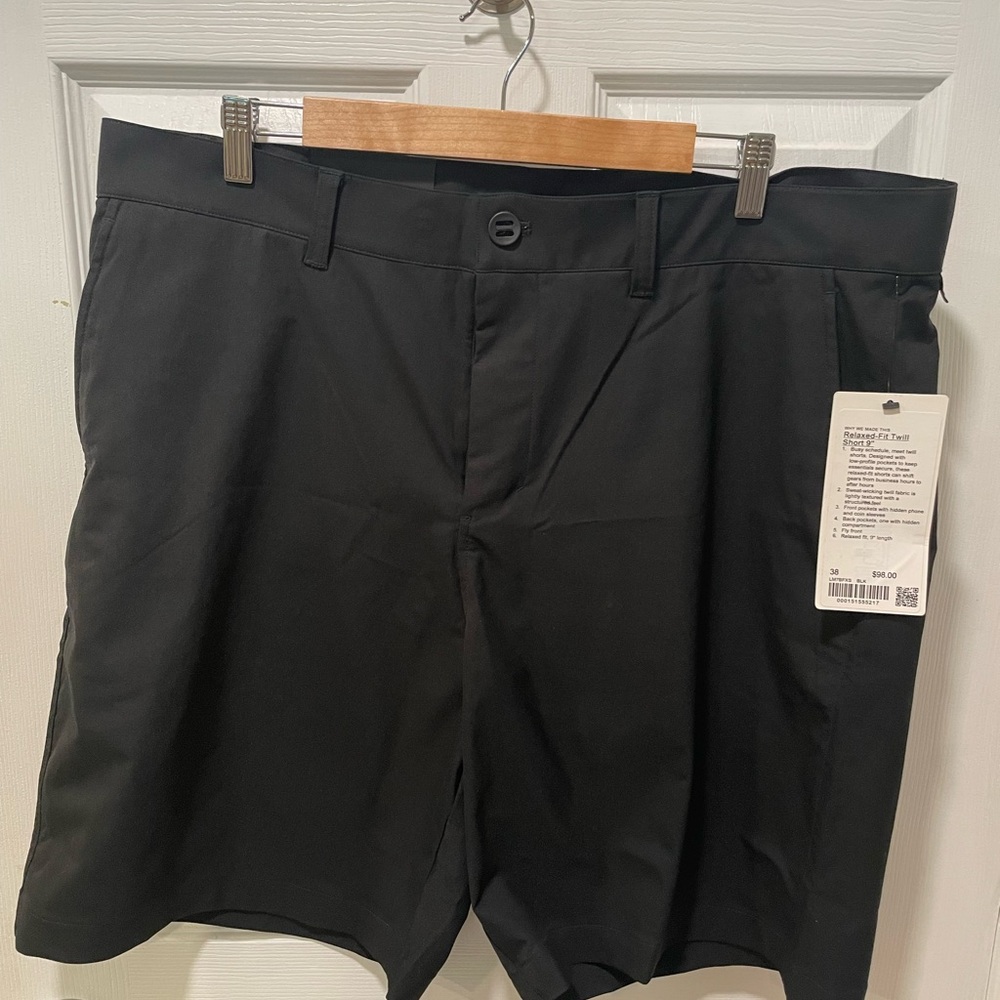 lululemon athletica Relaxed Fit Twill Short, 9”, NWT, Black